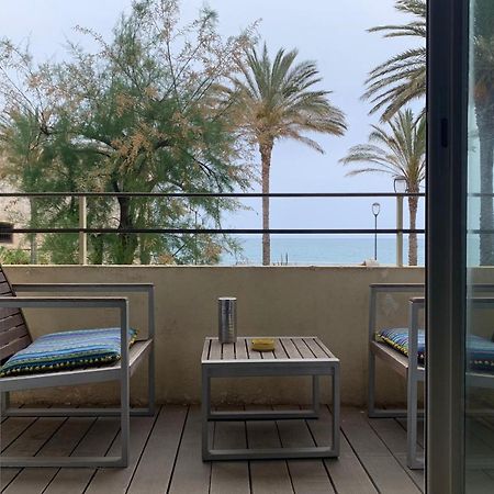 Fully Equipped Beachfront Studio In The Heart Of The City Center Bd Leclerc Antibes Exterior foto