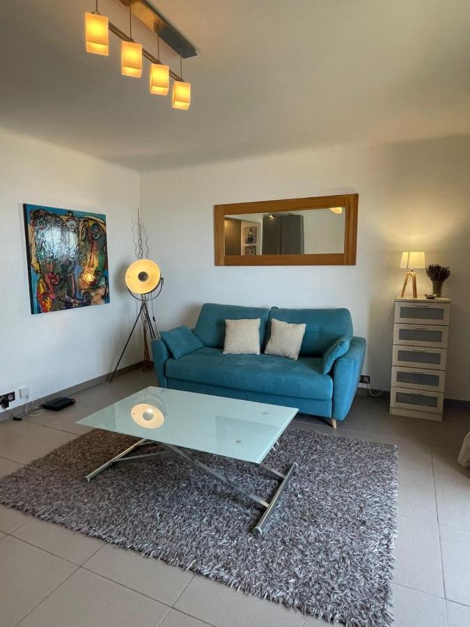 Fully Equipped Beachfront Studio In The Heart Of The City Center Bd Leclerc Antibes Exterior foto